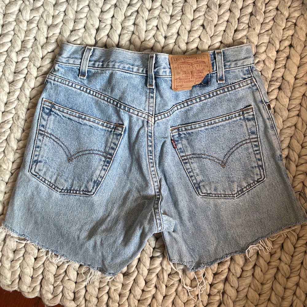 Vintage Levi 505 cut off shorts high waisted